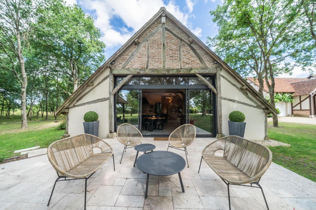 La Grange De Leonie, Chambres D'Hotes Avec Piscine Et Spa Méry-sur-Cher Exterior photo